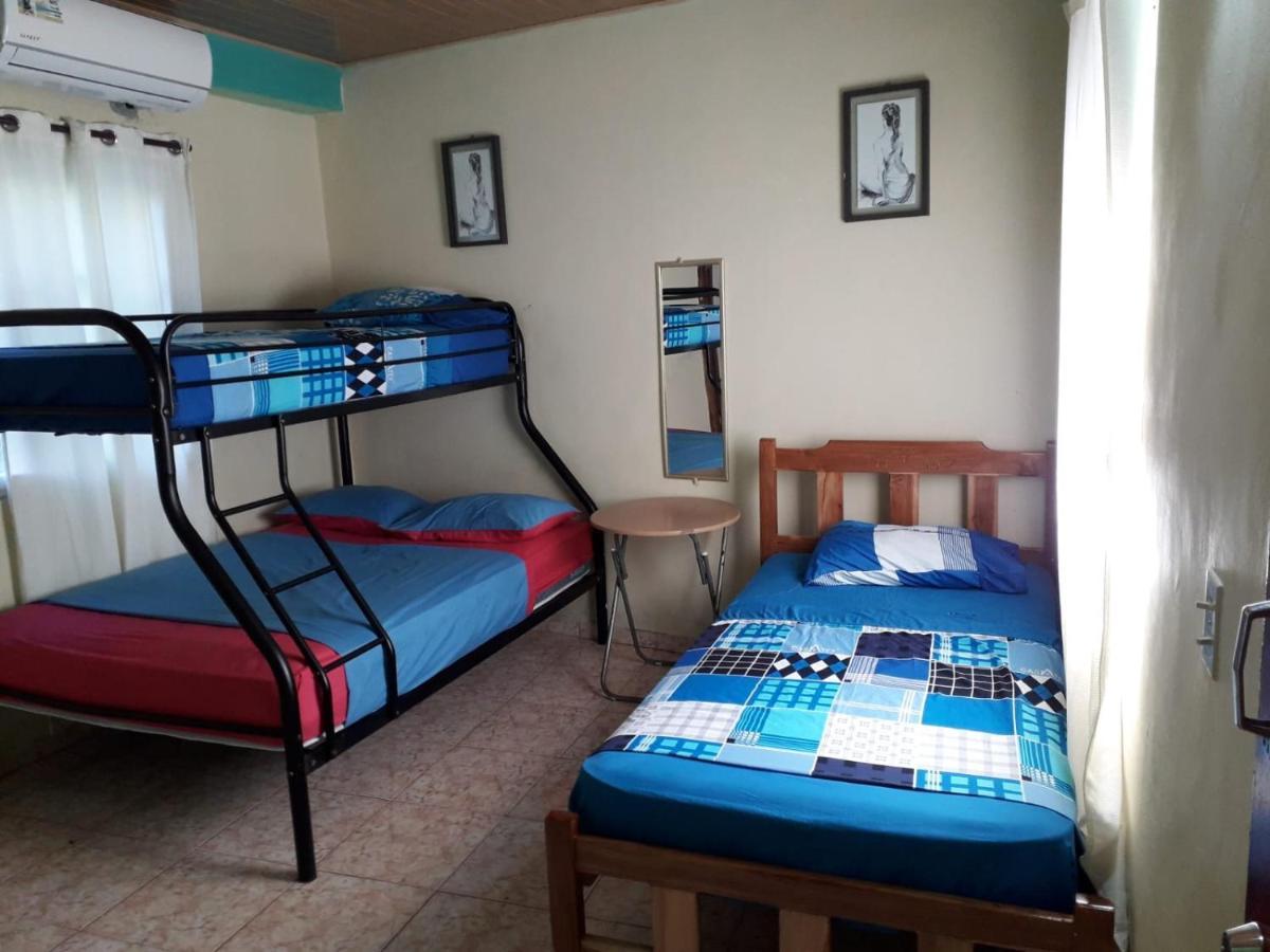 Oceans Hostal Санта Каталина Екстериор снимка