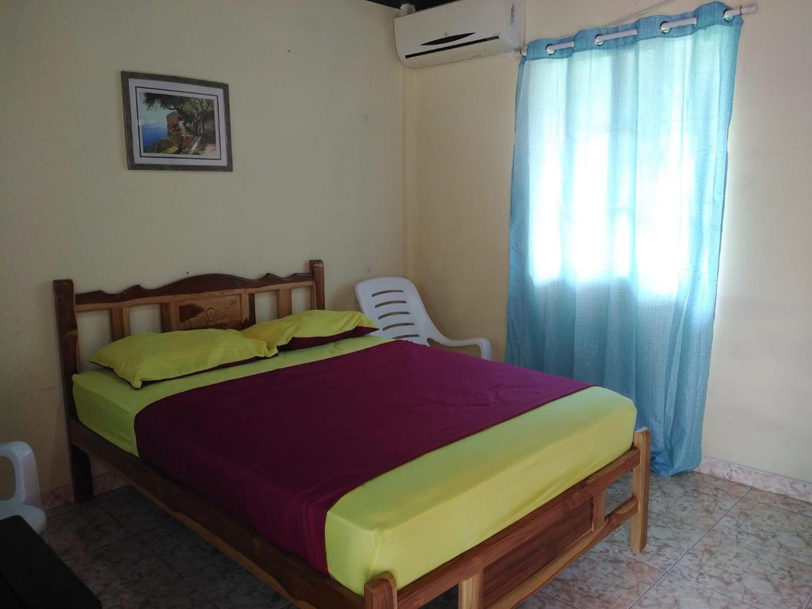 Oceans Hostal Санта Каталина Екстериор снимка