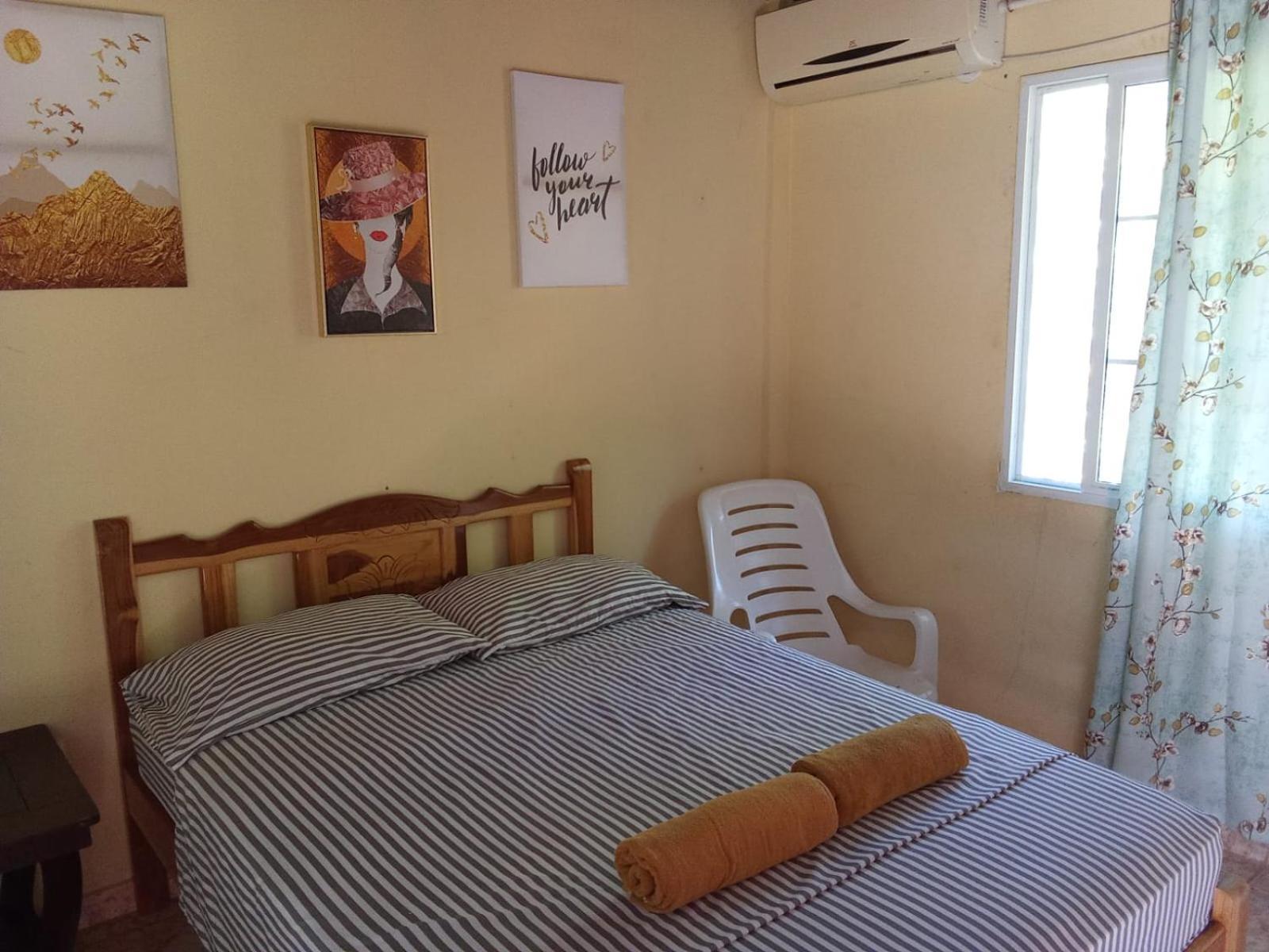 Oceans Hostal Санта Каталина Екстериор снимка