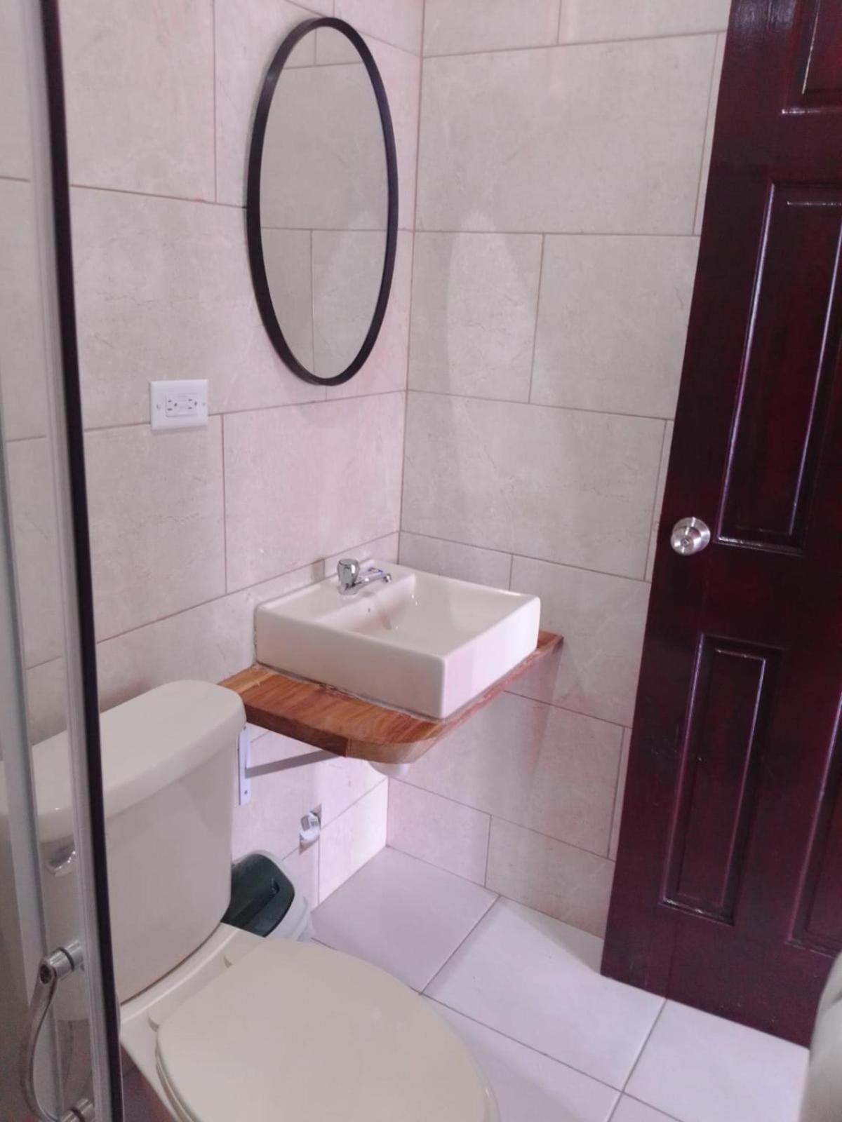 Oceans Hostal Санта Каталина Екстериор снимка